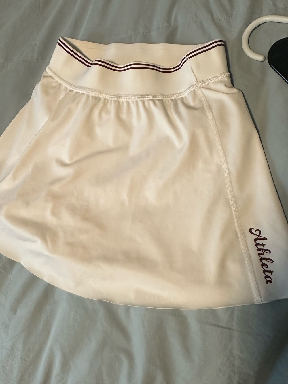 Athleta Cream Skort with Maroon Waistband Stripe